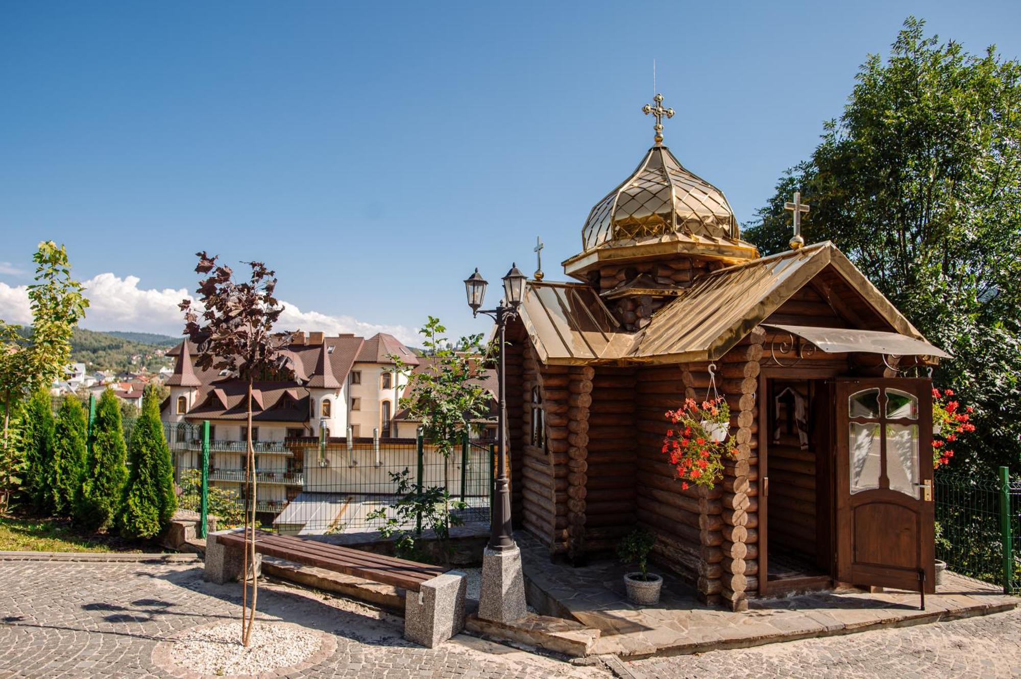 Dianna Hotel Skhidnytsia Exterior photo